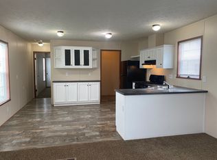 4150 Valley Crk #105, Burton, MI 48519