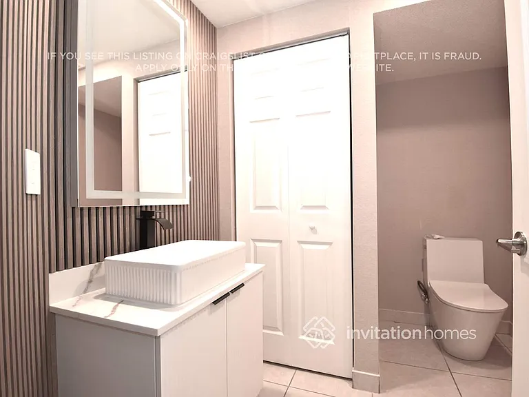 3422 W 106th Ter — Photo 15