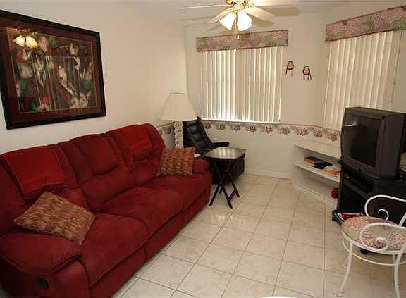 5th image of 7331 Fairfax Drive #E-204