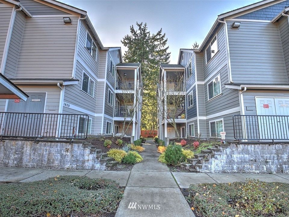 1st image of 1409 Evergreen Park Drive SW #202