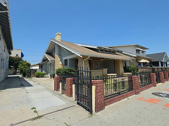 3rd image of 203 W Vernon Ave