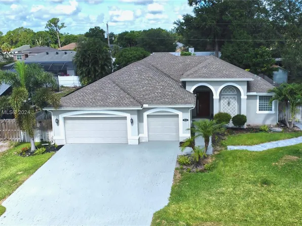 1944 SW Ember St, Port Saint Lucie, FL 34953