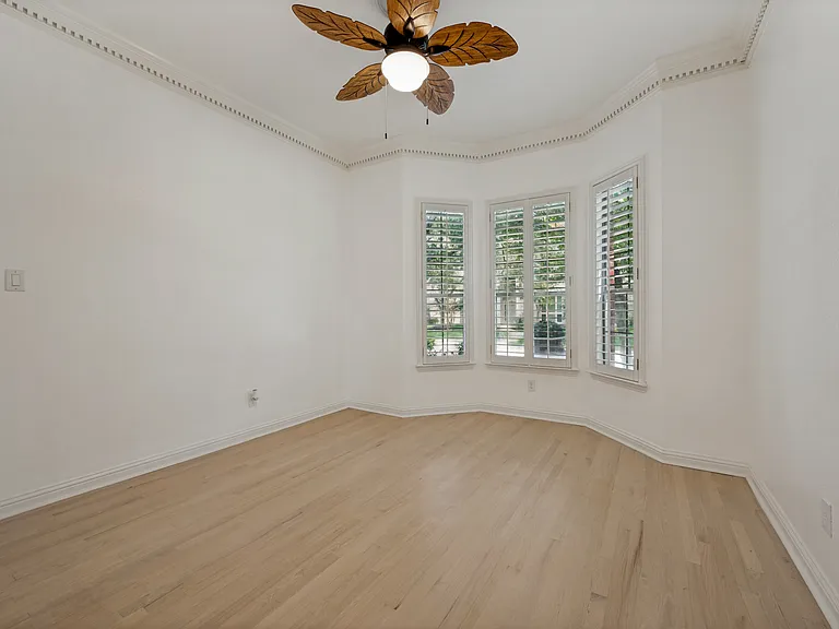 1419 Biltmore Ct — Photo 27