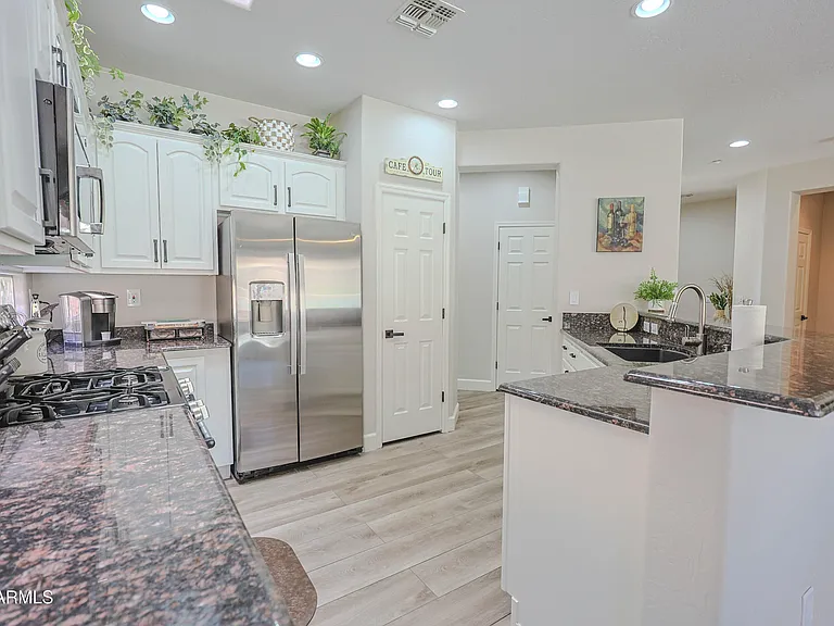 2462 W Turtle Hill Dr — Photo 13