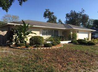 9060 Merrimoor Blvd, Seminole, FL 33777