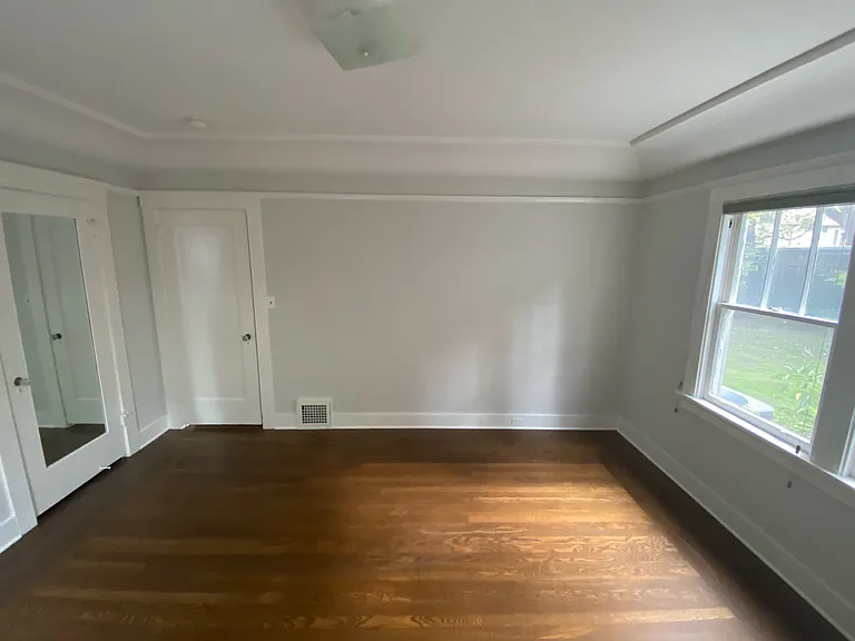 1226 Middlefield Rd — Photo 7
