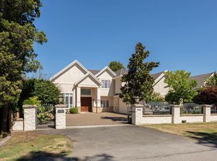 7451 Bates Rd, Richmond, BC V7A 1C8