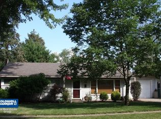 401 Parkside Dr, Sycamore, IL 60178