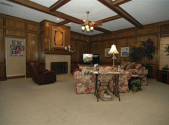 4th image of 3809 Fall Wheat Dr