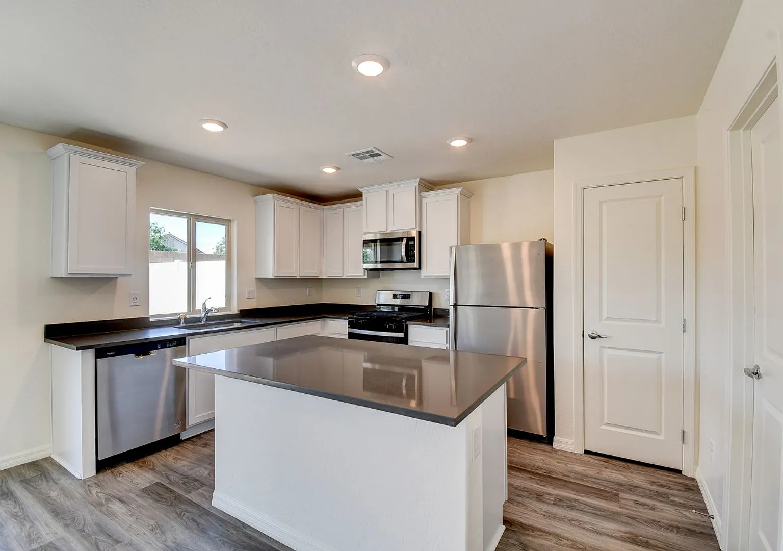 Spacious, Stylish & Move-In Ready — Photo 2