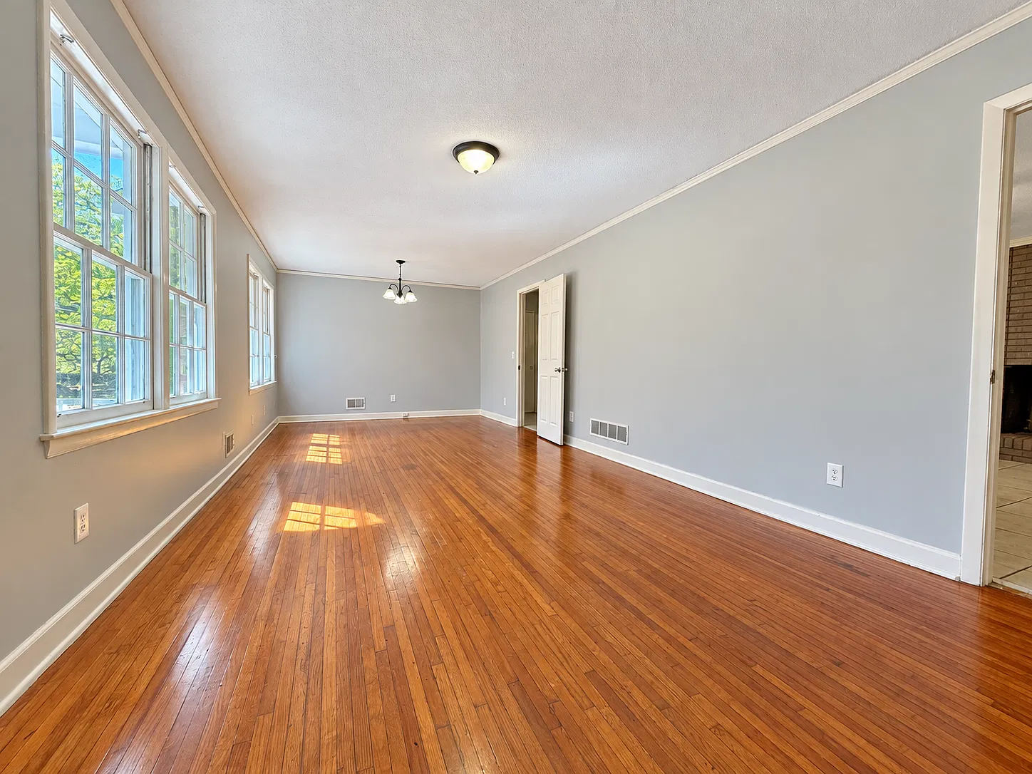 1719 Romain Drive - 1 — Photo 4