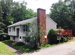 12 Washington Dr, Raymond, NH 03077