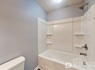 8103 Paw Club Dr, Charlotte, NC 28214