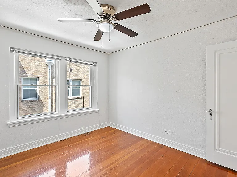 1010 N Sherman St — Photo 10