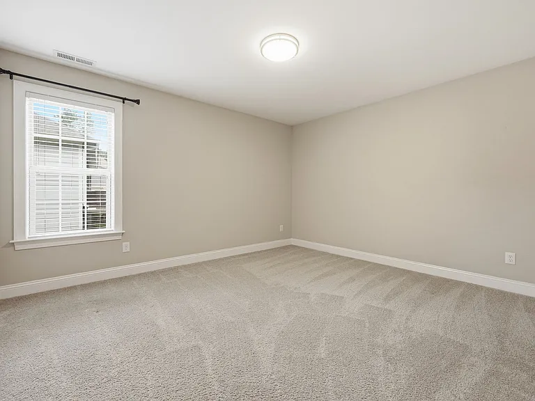 265 Heather Brook Cir — Photo 36