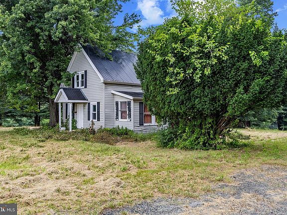 3rd image of 26130 Mullinix Mill Rd