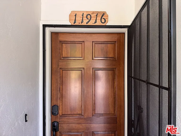 11916 Whalers Ln — Photo 25