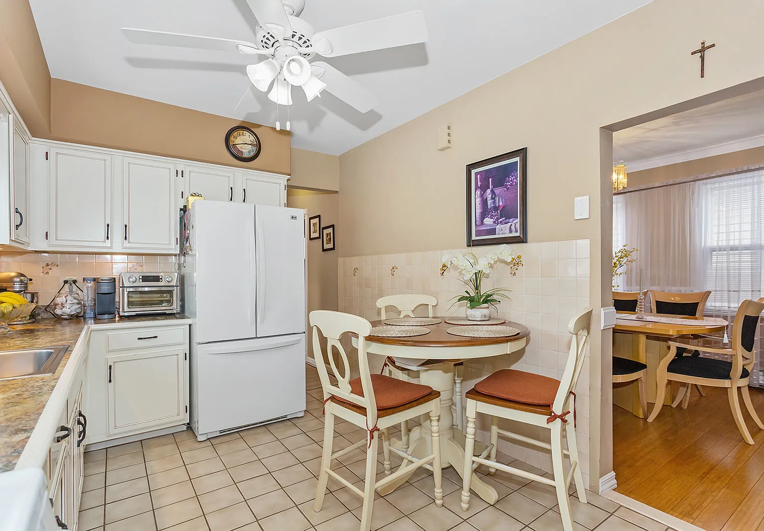 3 bed, $2,550 — Photo 4