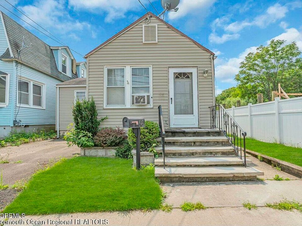 1st image of 46 Oak St