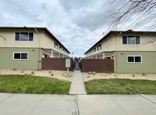 880 N Campus Ave #D, Upland, CA 91786