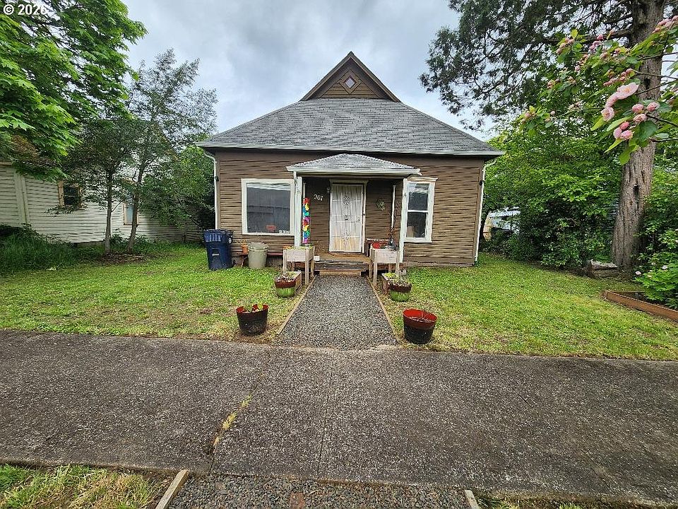 1st image of 967 Greenwood St