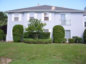 997 Tarragon Ct, Morganville, NJ