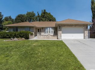 2660 W Settlers Bend Rd, South Jordan, UT 84095