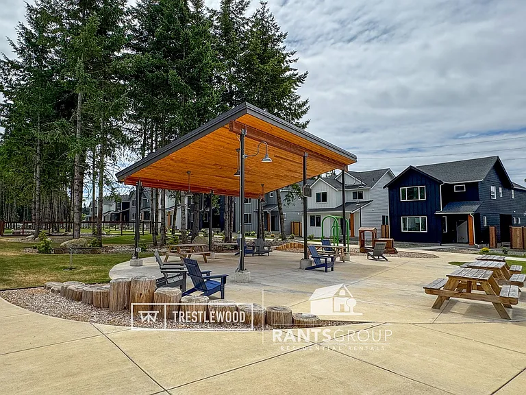 Trestlewood Townhomes — Photo 5