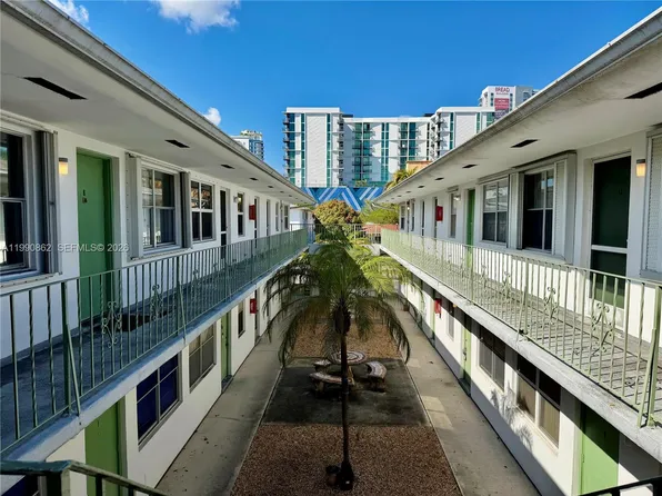 1824 Monroe St APT 11, Hollywood, FL 33020