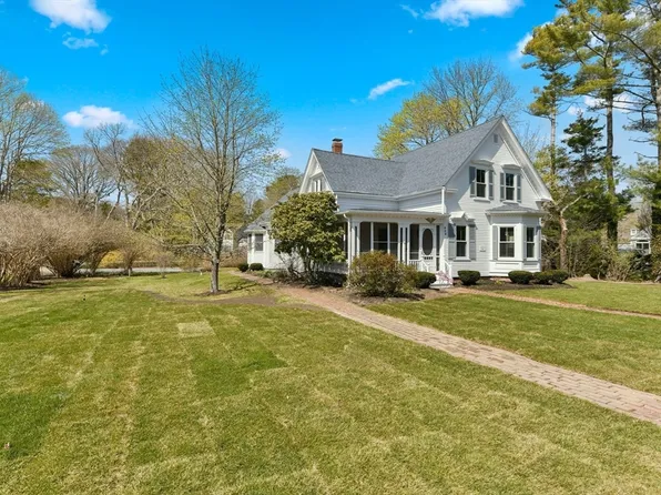 689 Main St, Barnstable, MA 02630