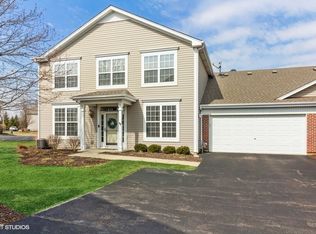 230 Saint James Pkwy #B, Sugar Grove, IL 60554