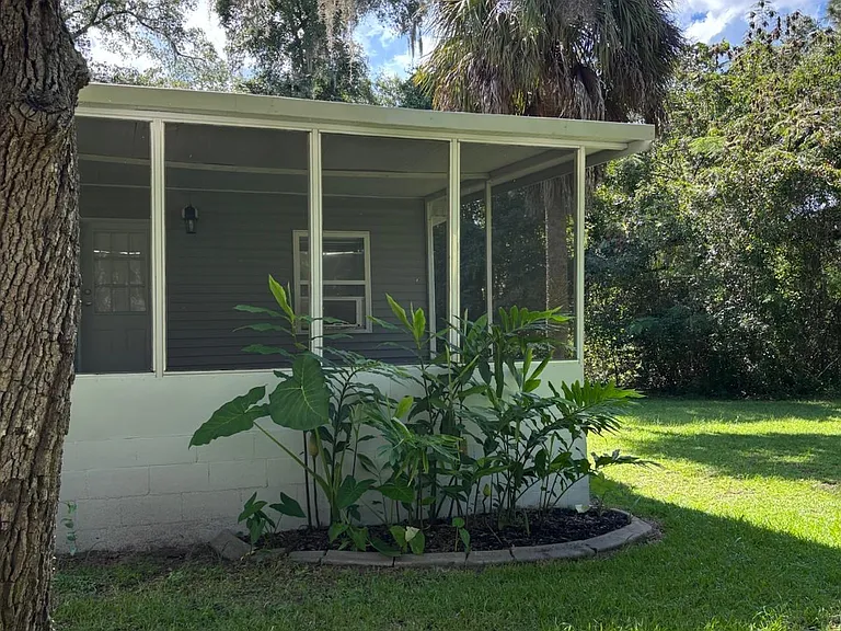5732 N Carl G Rose Hwy — Photo 2