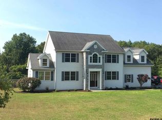 235 Lape Rd, Rensselaer, NY 12144