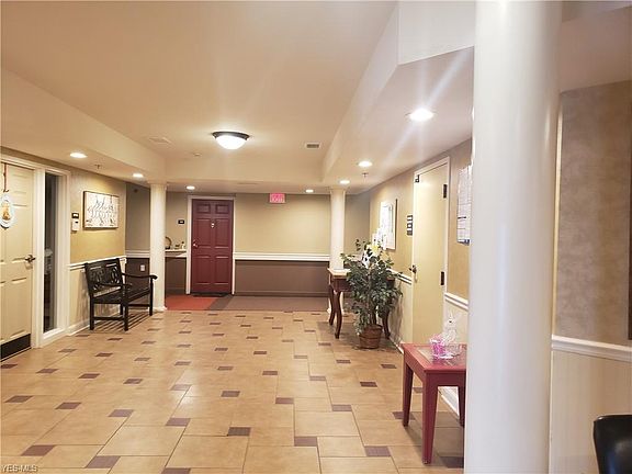 5th image of 753 Park Ave #2