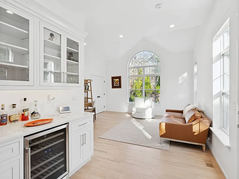 5 Van Scoys Path E — Photo 15