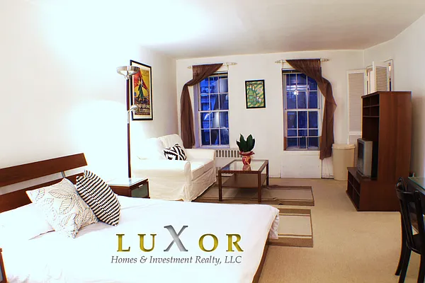 Rented by Luxor Homes & Investment Realty | media 10
