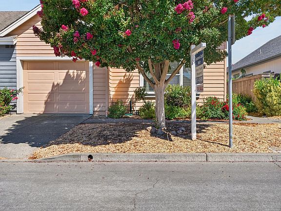 2nd image of 849 Patti Page Court