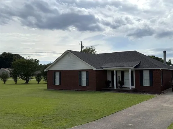 4231 Springdale Rd, Millbrook, AL 36054