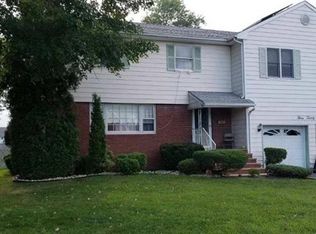 321 Myrtle St, Cliffwood, NJ 07721