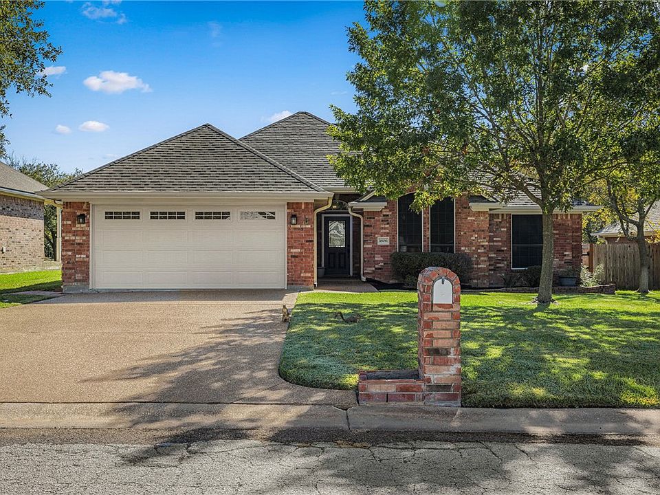 1st image of 1806 Gray Stone Dr