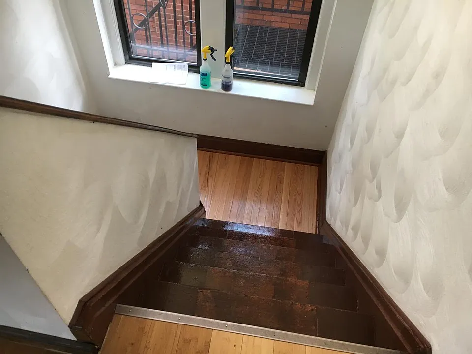 entry to apt