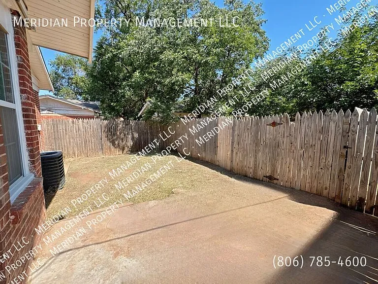 1923 15th St — Photo 25
