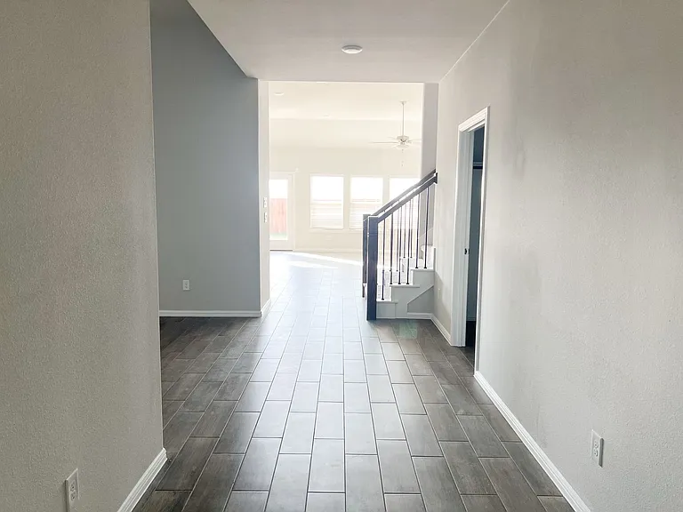 13124 Zion Dr — Photo 3