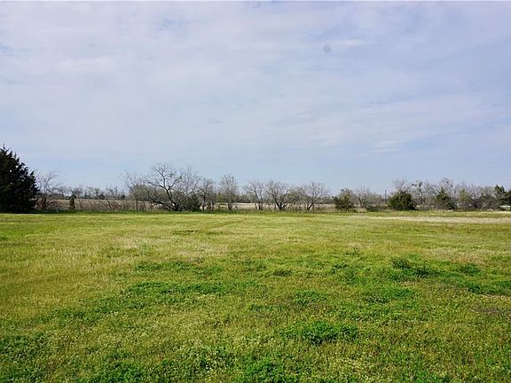 3rd image of 151 SE County Road 3046