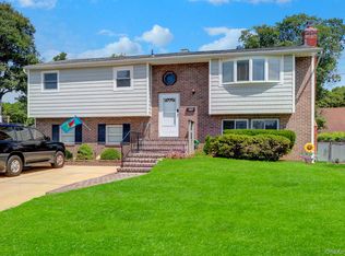 727 Peter Paul Drive, West Islip, NY 11795