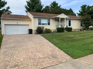 110 W Meadow Dr, West Grove, PA 19390