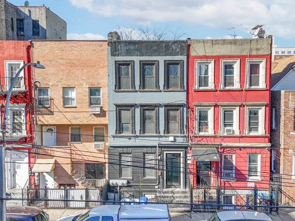 2243 Bathgate Avenue image 1 of 24