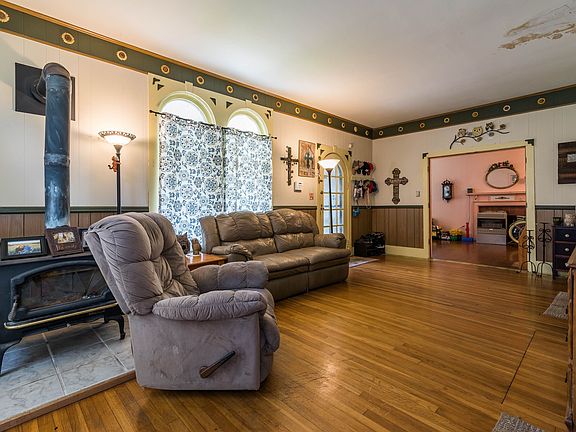915WBond_MLS5of21.jpg