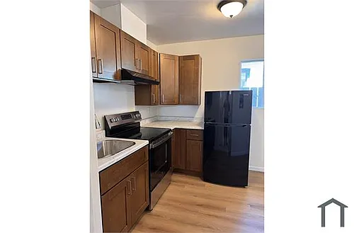 21 Bronson St #A Photo 1