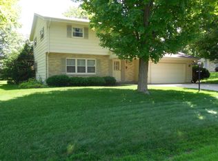 4605 Limerick Ln, Racine, WI 53405